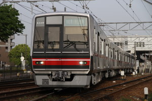 尾張旭駅を発車する4007F